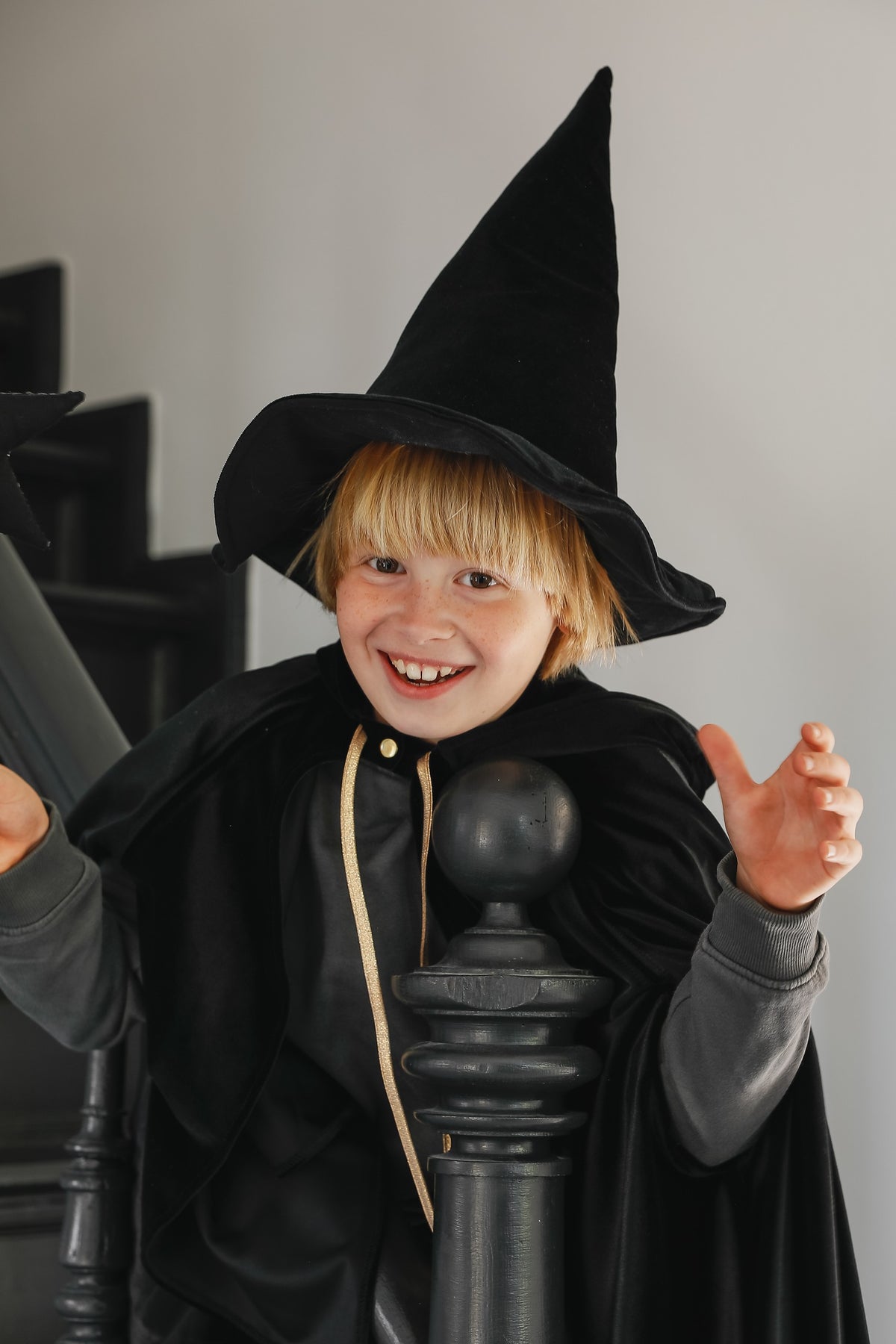 Magic Cape Costume - Black Riding Hood